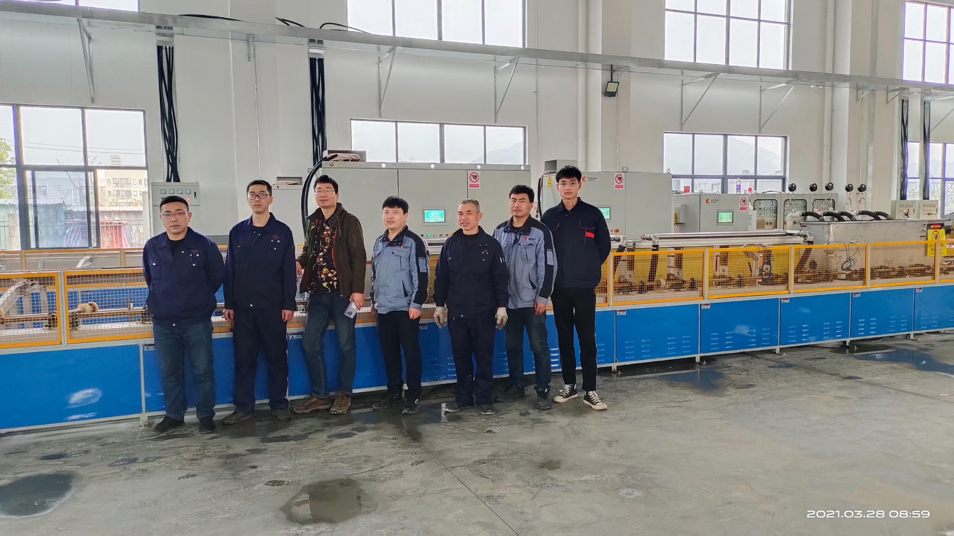 Wind and power induction modulation heating machine for bolts 
